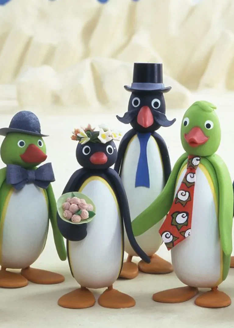 企鹅家族在婚礼现场动漫海报