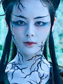 奇花记:你贪图的是她的美貌如花，可是她想要的却是你的命