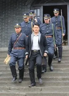 火线追凶2之死亡杰作电影海报