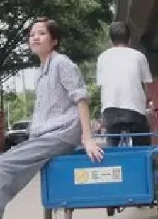 立足电影海报