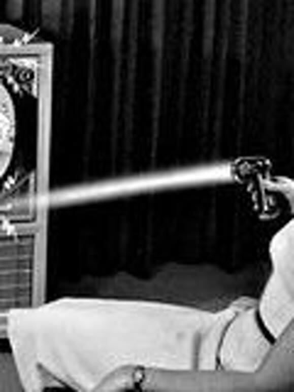 拍卖精英之1955年的电视机(1080P)