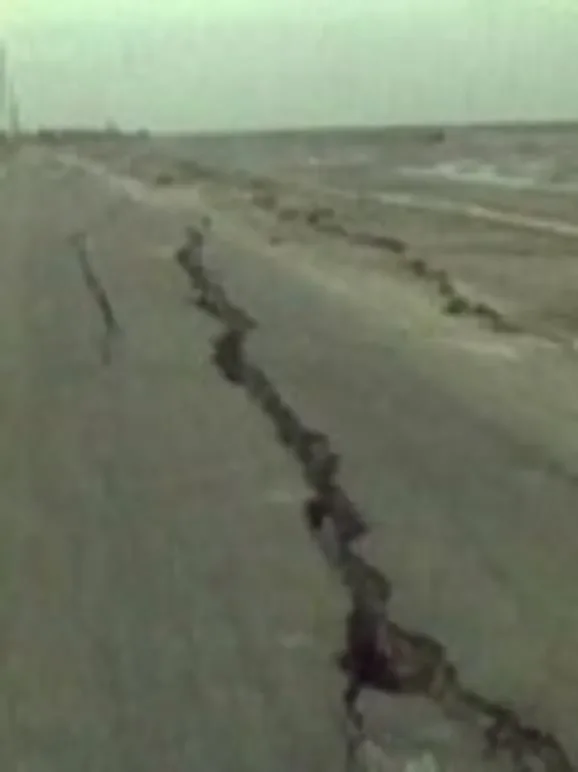 唐山大地震亲历记综艺海报